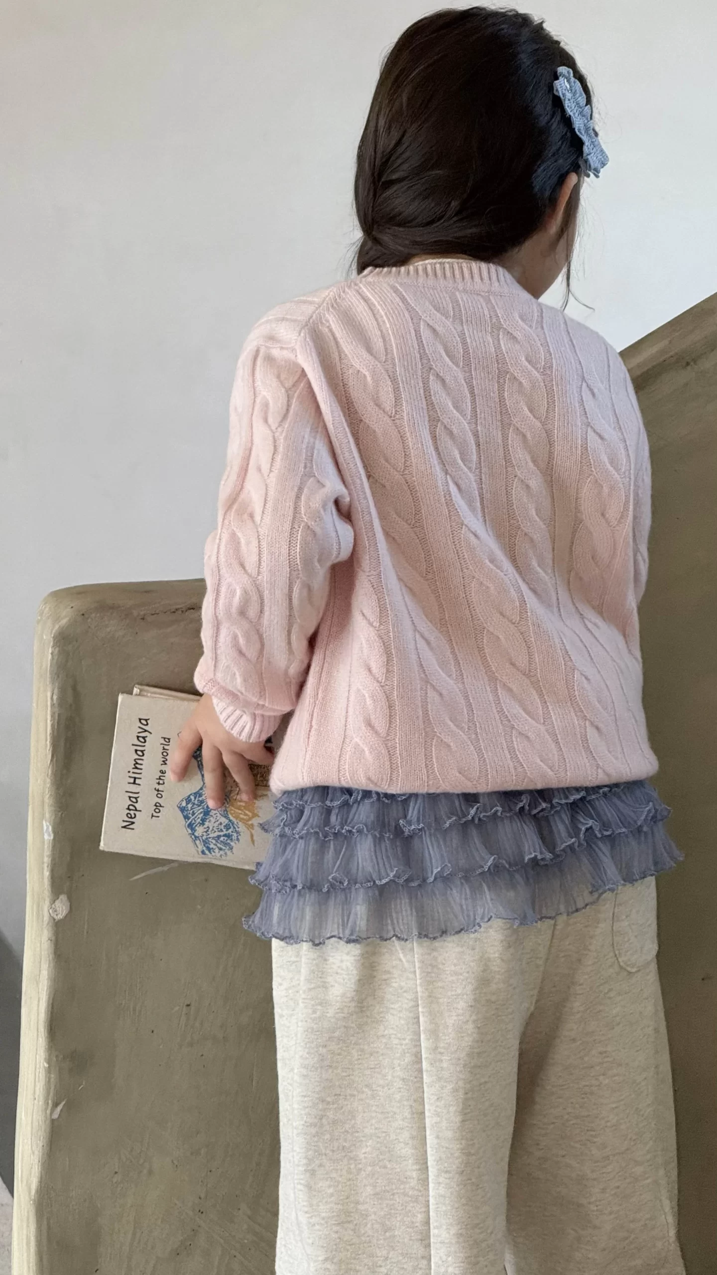 Cable-Knit Crew Neck Cashmere Jumper